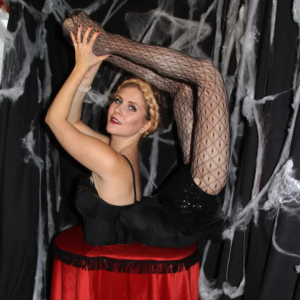 Freaky Contortionist Costume With False Legs by Instructables