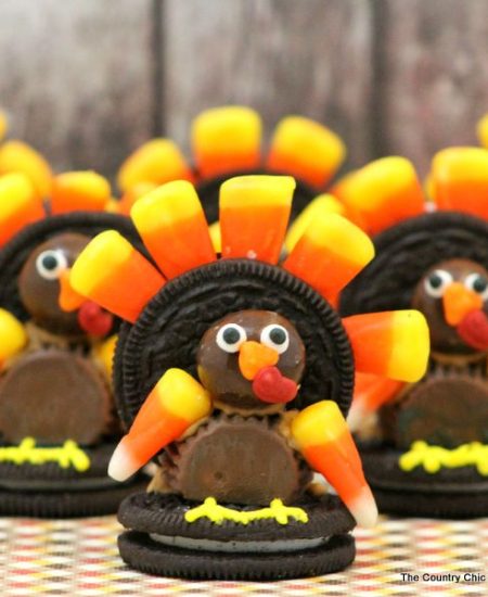 These turkey treats are so easy to make! Try then in the fall for Thanksgiving!