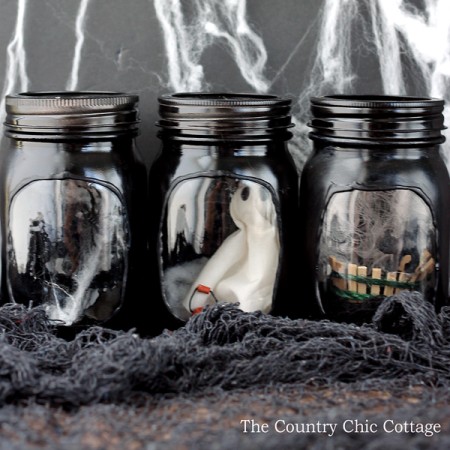 Haunted house mason jars -- a fun craft for your Halloween decorations!