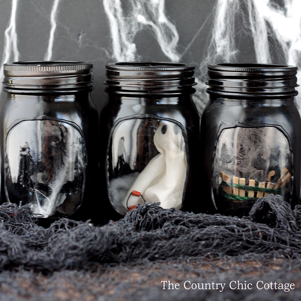 Spooky Cute Halloween Mason Jar Craft