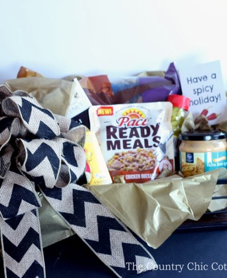 Make this spicy gift basket with free printable tag! A fun idea for the holidays!