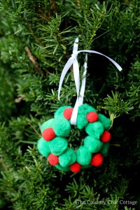 A close up of a wreath ornament