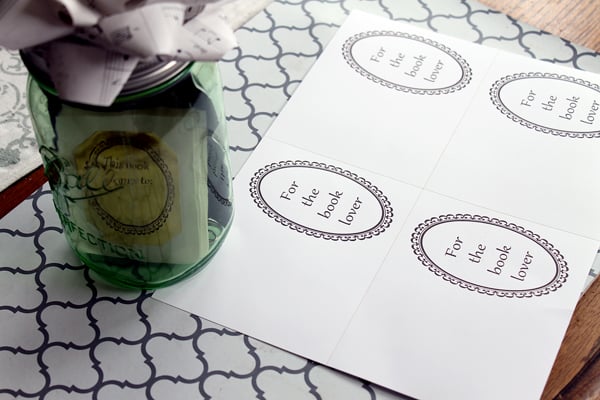 DIY Book Lover Gift jar and paper