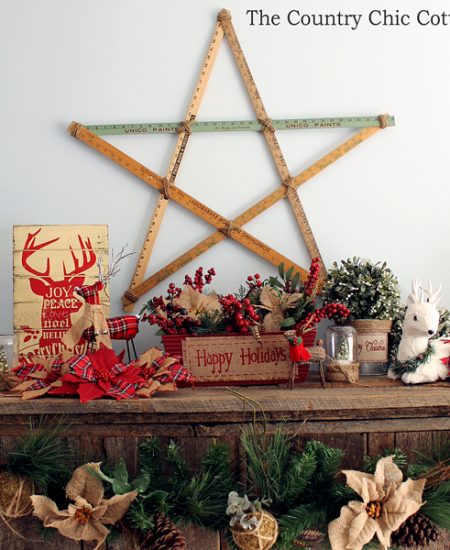 Loving these rustic Christmas mantel decorating ideas! Mason jars, burlap, and barnwood.....my favorite combination!