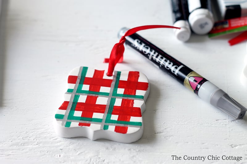 Paint a plaid ornament easily with a few simple tools!