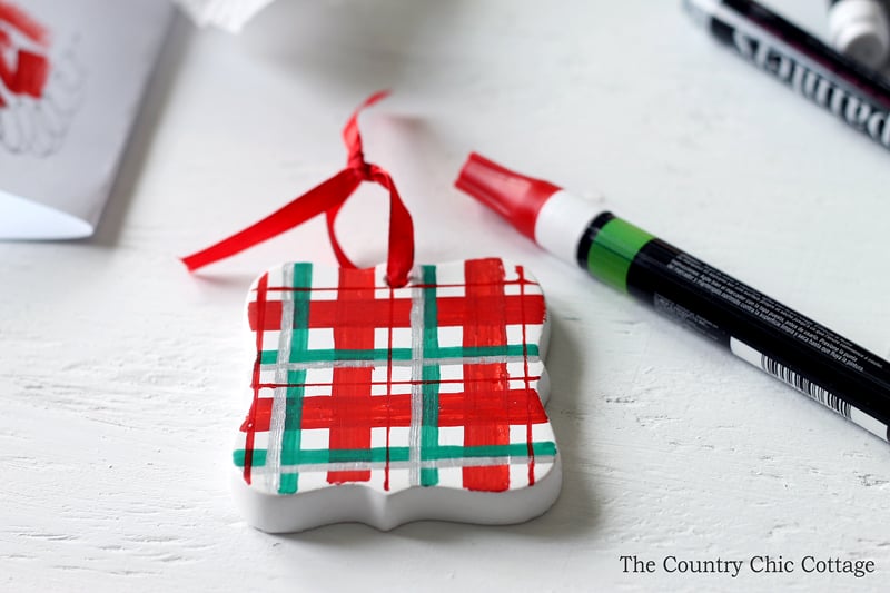 Paint a plaid ornament easily with a few simple tools!