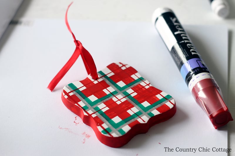 Paint a plaid ornament easily with a few simple tools!