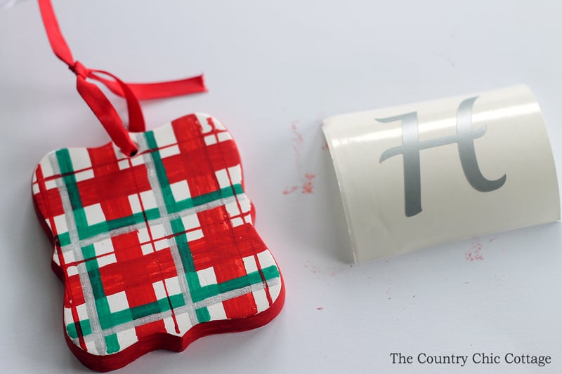 Paint a plaid ornament easily with a few simple tools!
