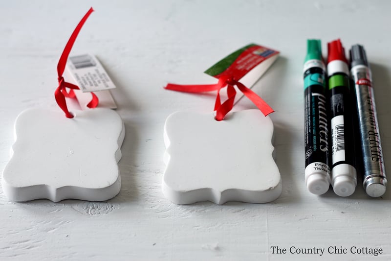 Paint a plaid ornament easily with a few simple tools!