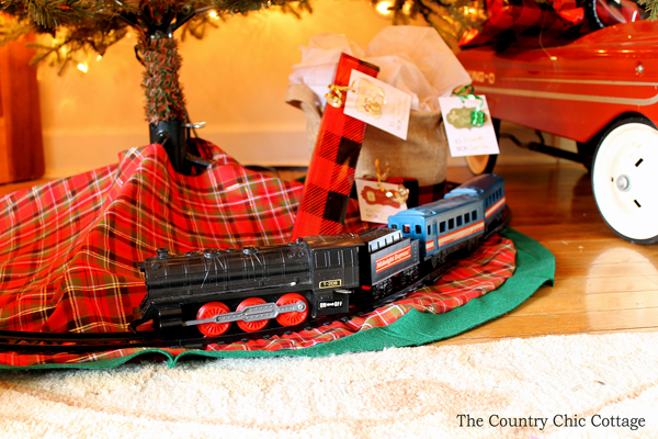 train under neath tree