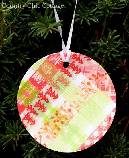 Great washi tape ornaments that almost look plaid! Super easy to make as well!