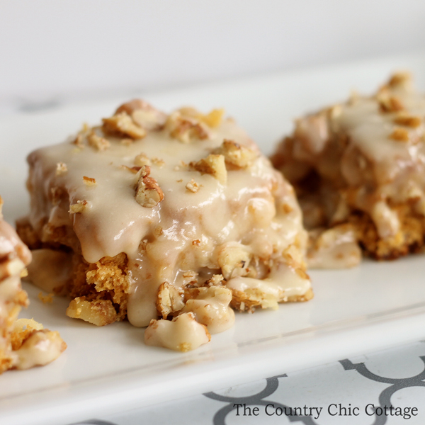 This caramel cake recipe looks so good! I am going to give it a try this weekend!