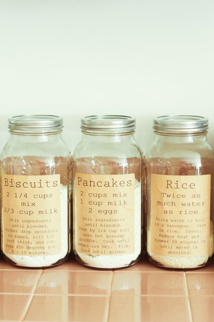 Use these printable pantry labels to organize your most essential pantry ingredients! Mason jar labels for biscuit mix, pancake mix, and rice.