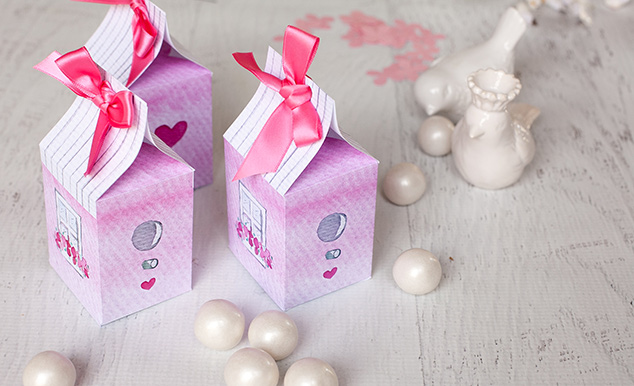 Quick and easy Valentine's Day craft ideas - birdhouse treat boxes.