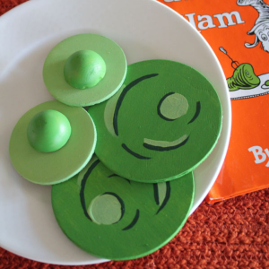 Green Eggs and Ham Wooden Play Food by 30 Minute Crafts