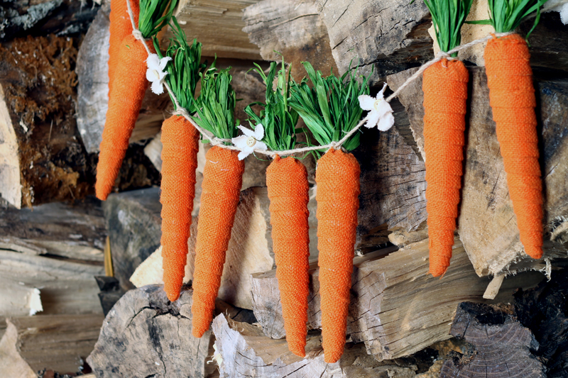 burlap-carrot-garland-for-spring-and-easter-004