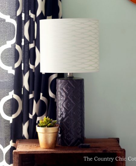 Learn more about adding pattern inside a lamp shade with this simple DIY project! Looks great when the lamp is on and off!