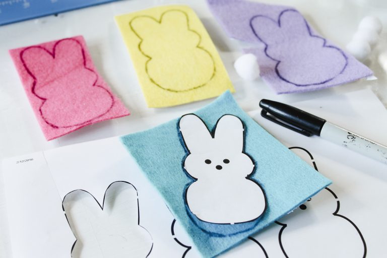 DIY Easter Table Runner with a Cricut Machine - Angie Holden The ...