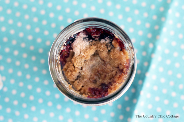 You will love this mixed fruit cobbler in a jar! A great recipe for fruit cobbler that is easy to make! Add on ice cream for a delectable treat!