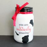Make this Mother's Day gift in a jar in minutes! Get our free printable label and instructions for making this mason jar gift here!
