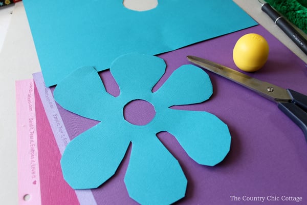 cutting the flower design