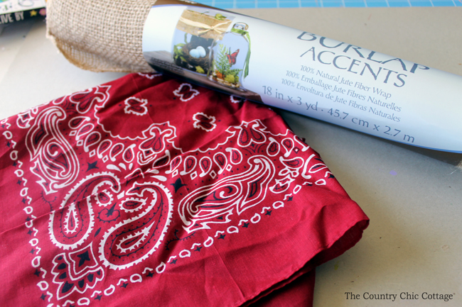 burlap table runner and red bandanna