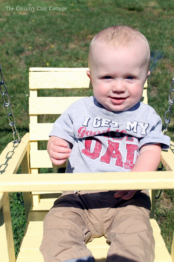 Details on this wood baby swing refinish! You can revitalize an old wooden swing like this as well!