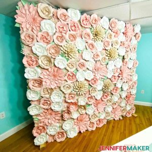 DIY Backdrop Stand by Jennifer Maker