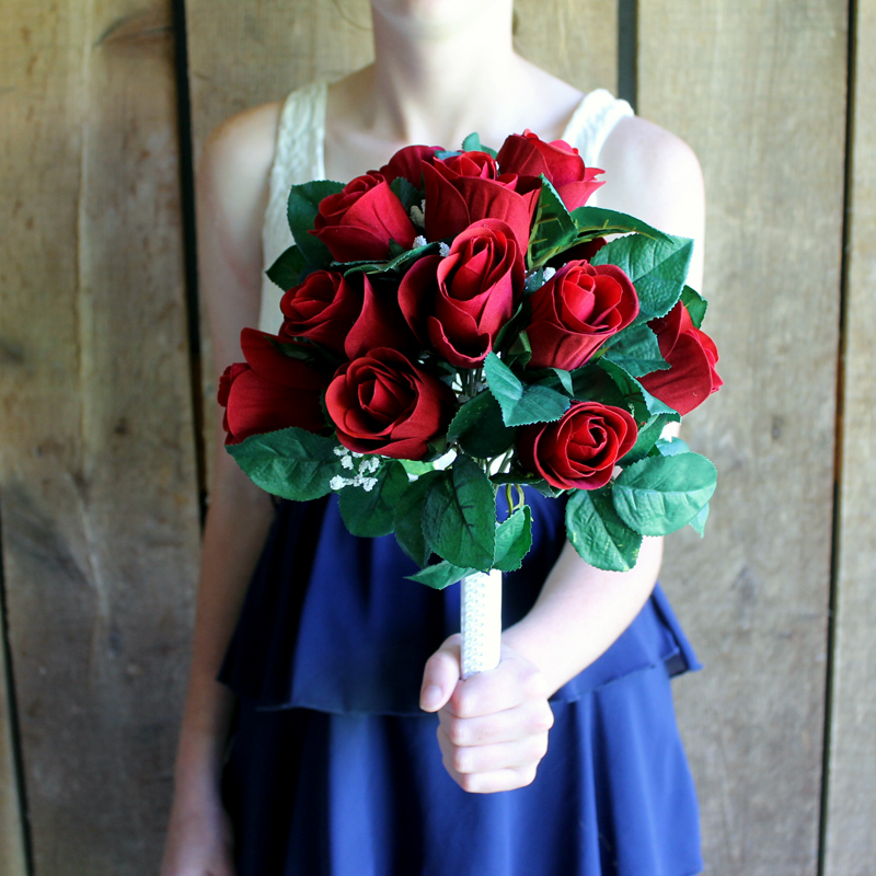 Learn how to make a bridal bouquet for your wedding! A great way to save money!