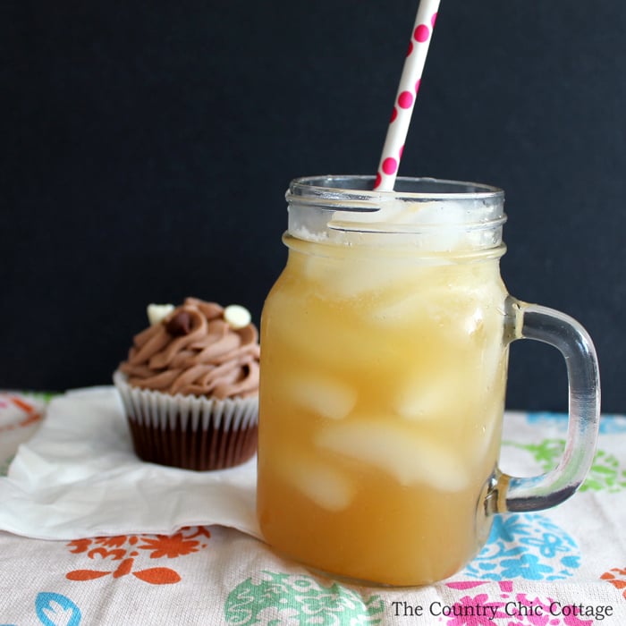 Southern Fruit Tea in a Mason Jar