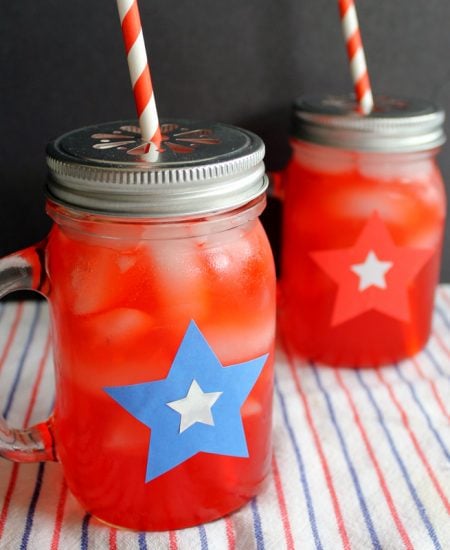 Add these summer party glasses to any party! A quick and easy craft that will being patriotic spin to any party!