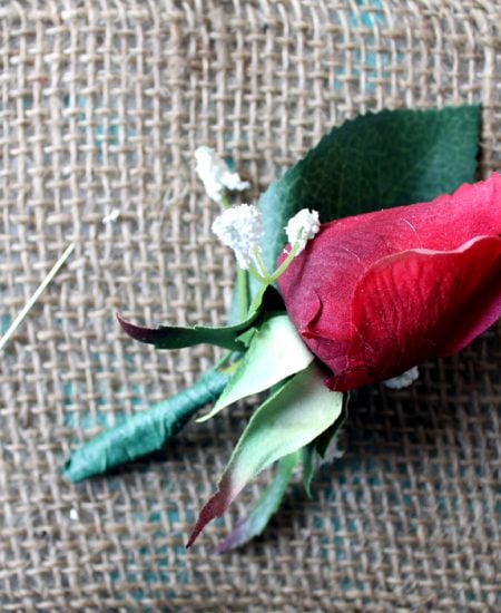 Details on how to make a boutonniere for weddings or any event!