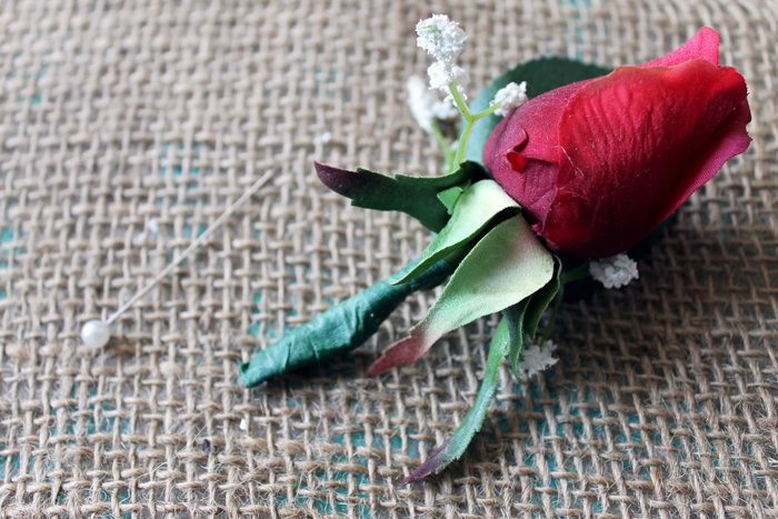 rosebud boutineer with floral pin