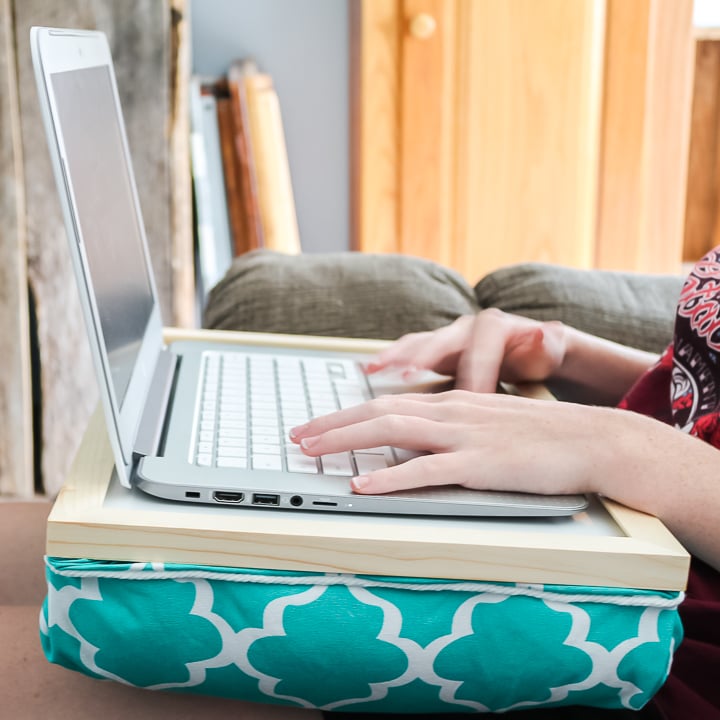 DIY Lap desk with old pillow, DIY laptop lap desk, How to make a Lap  Desk