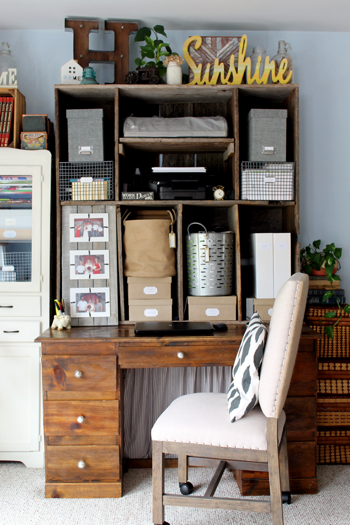 This farmhouse style desk is the perfect work area for a blogger.