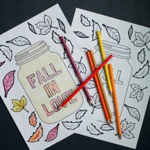 Get this free printable mason jar coloring page for fall! A great coloring page for adults or kids!