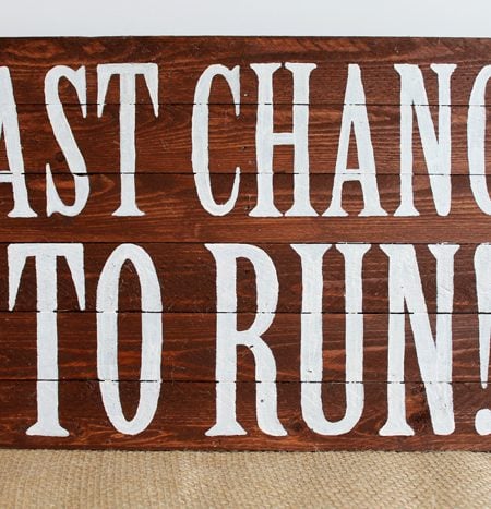 Make this last chance to run wedding sign for a fun addition to your wedding ceremony! Perfect for the ring bearer!