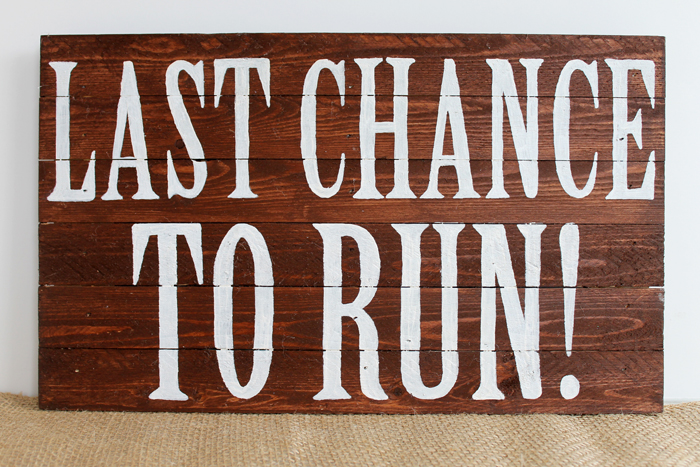 Make this last chance to run wedding sign for a fun addition to your wedding ceremony! Perfect for the ring bearer!