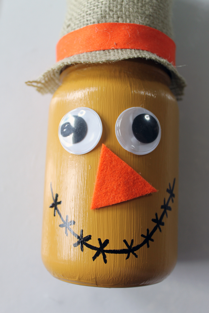 cute scarecrow craft from a mason jar