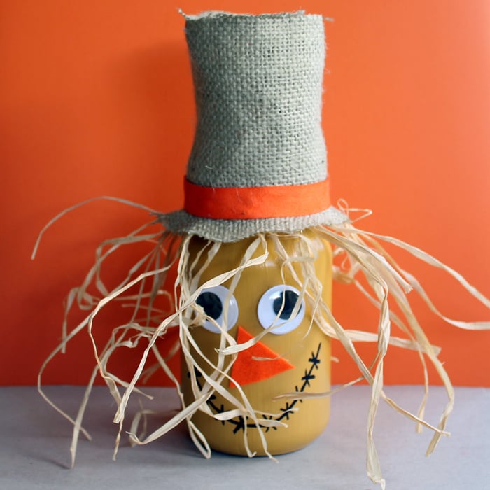 Scarecrow Mason Jar Fall Craft Idea