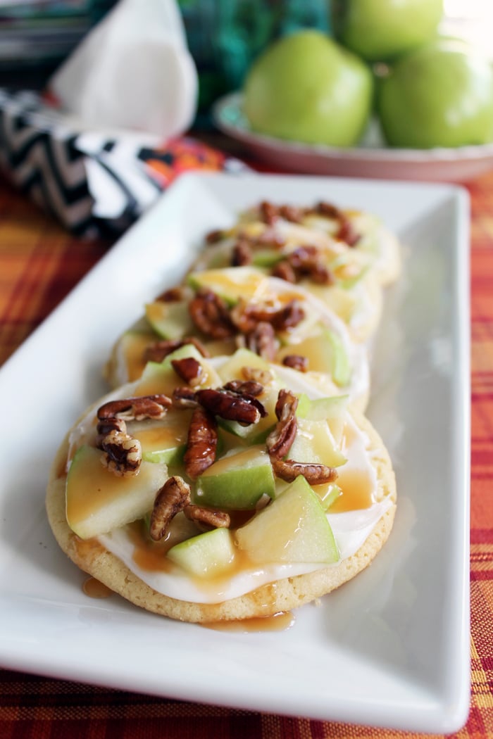 Make this caramel apple cookies recipe this fall! YUM!