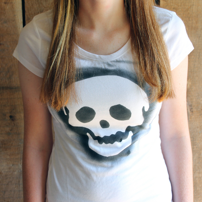 Easy skull air brush shirt for Halloween or anytime of the year! Easy to make and perfect for kids to make themselves!