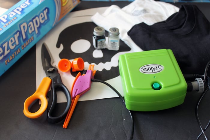 Easy skull air brush shirt for Halloween or anytime of the year! Easy to make and perfect for kids to make themselves!