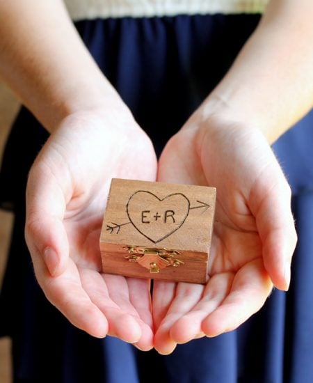 Make this DIY ring bearer box for your wedding! Easy to make and perfect for a rustic wedding!