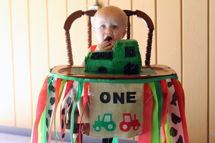 First birthday high chair banner - decorate for your baby's first birthday party! Great for a farm or tractor birthday!