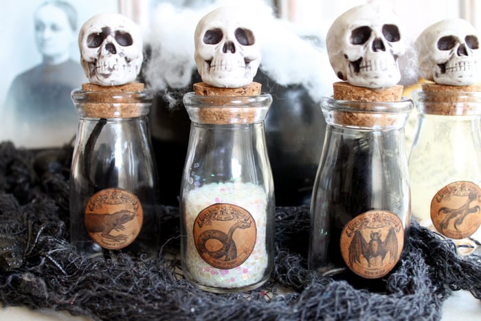 Make these Halloween potion jars in minutes! Free printable label as well!