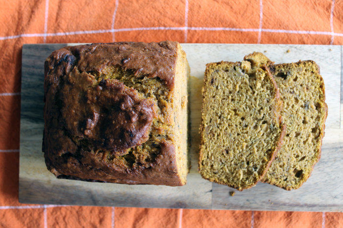 This pumpkin banana bread recipe is perfect for fall! 