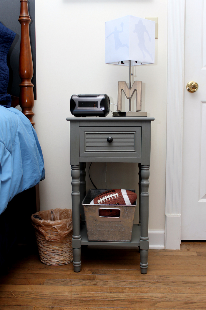 Sports Themed Room - make a big impact with small changes in any kids room!