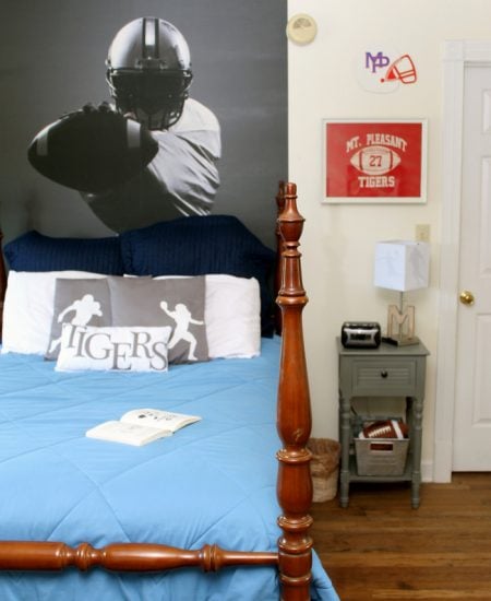 Sports Themed Room - make a big impact with small changes in any kids room!