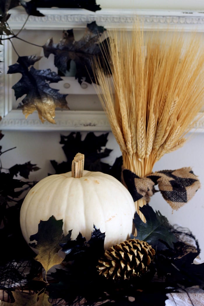 black and gold Halloween decoration